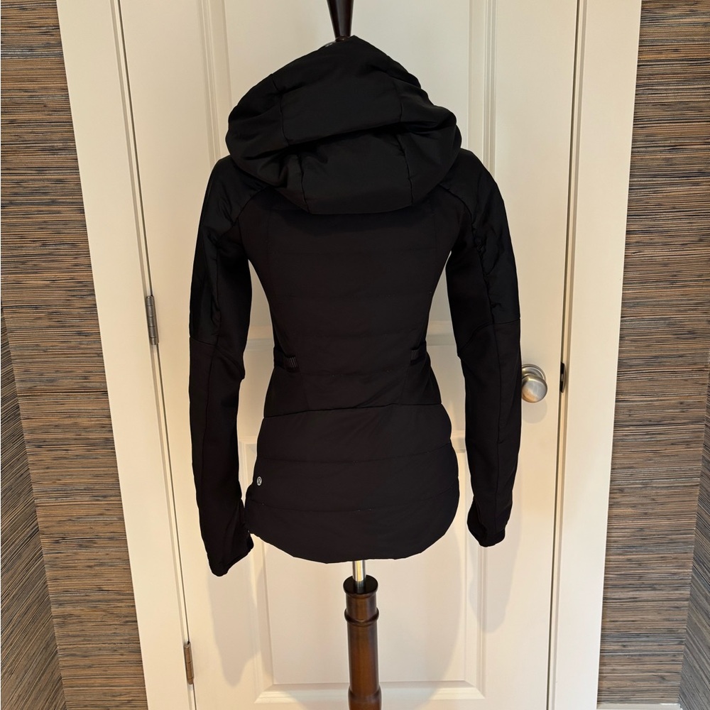 lululemon athletica Black Women's Hooded Quilted Puffer Jacket - Picture 3 of 4
